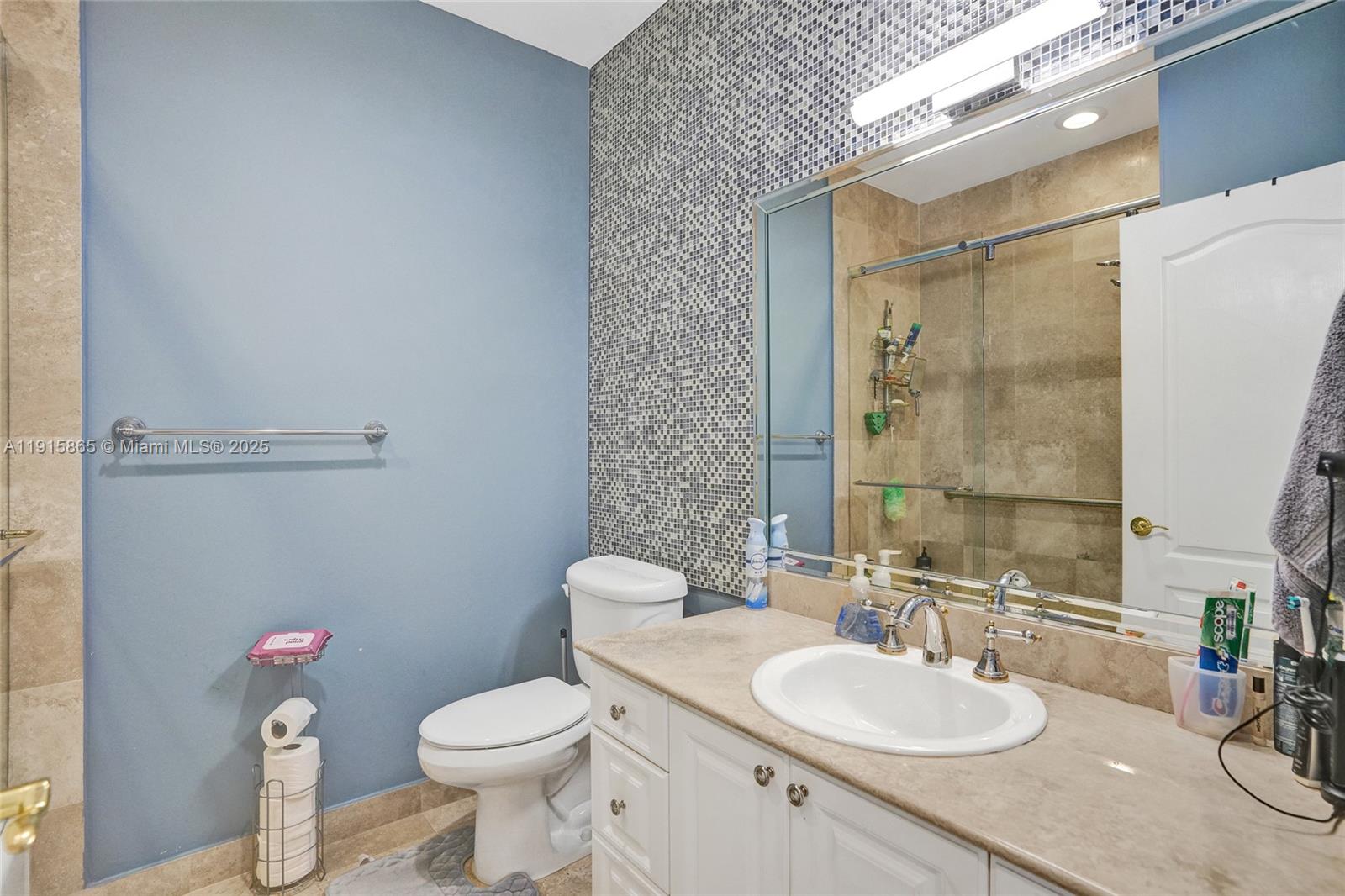 18450 NE 30th Pl Aventura, FL 33160