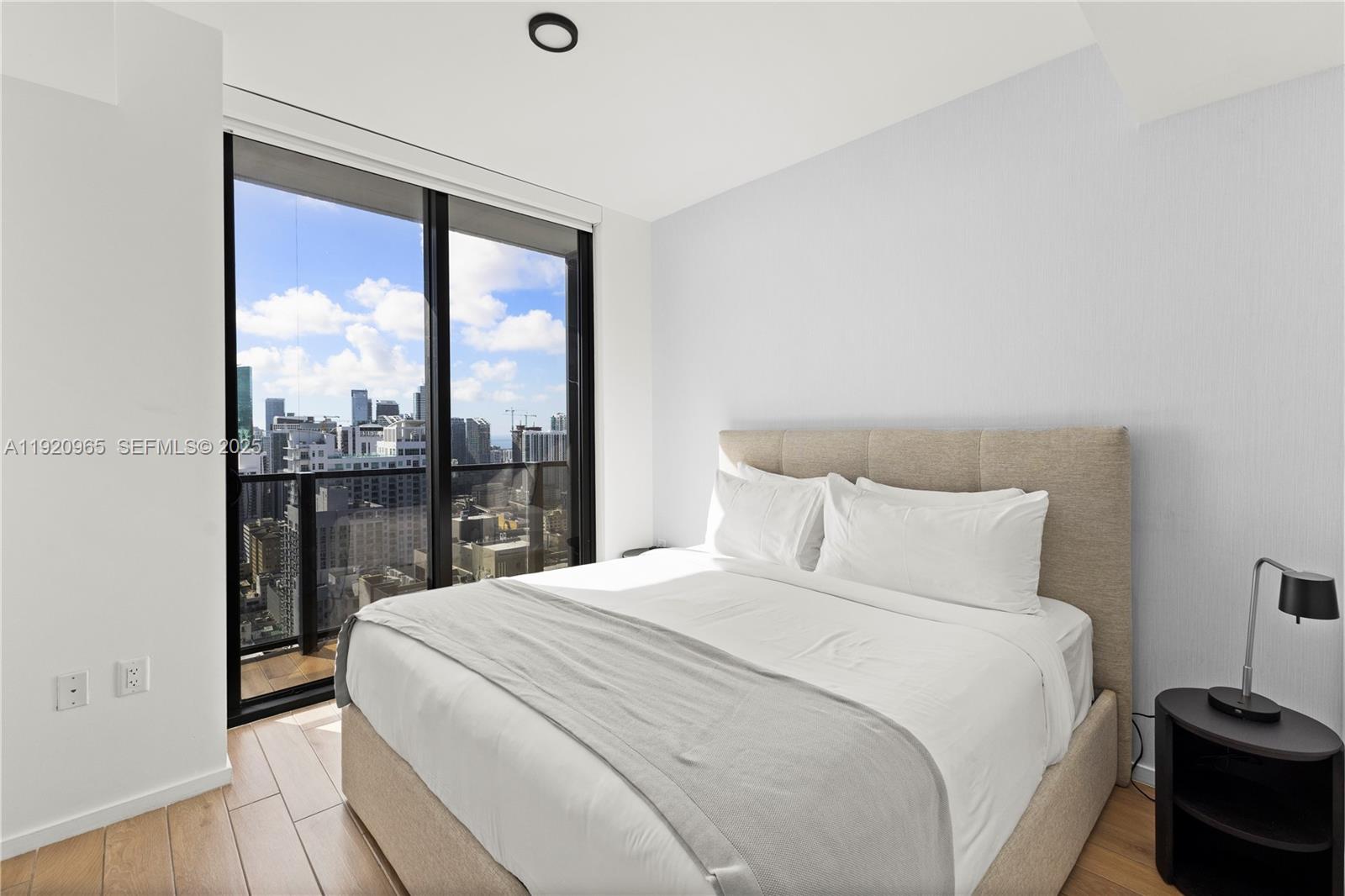 398 NE 5th St #3515 Miami, FL 33132