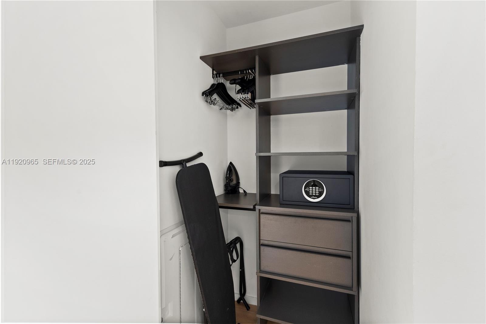 398 NE 5th St #3515 Miami, FL 33132