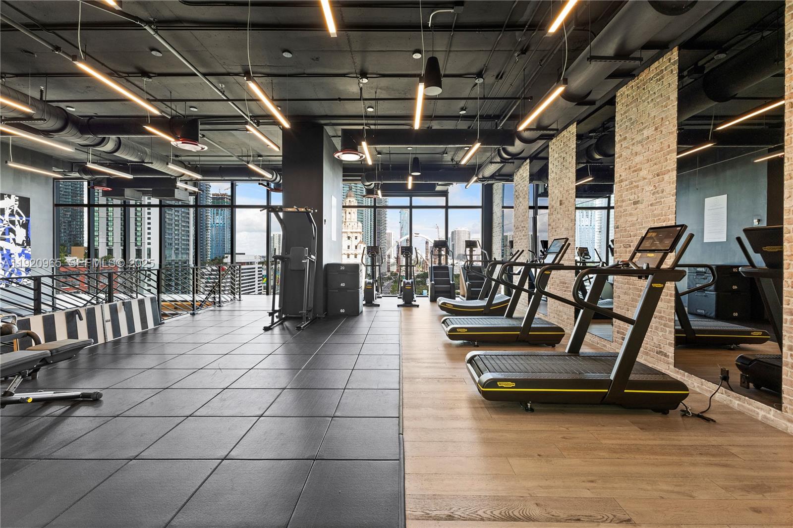 398 NE 5th St #3515 Miami, FL 33132