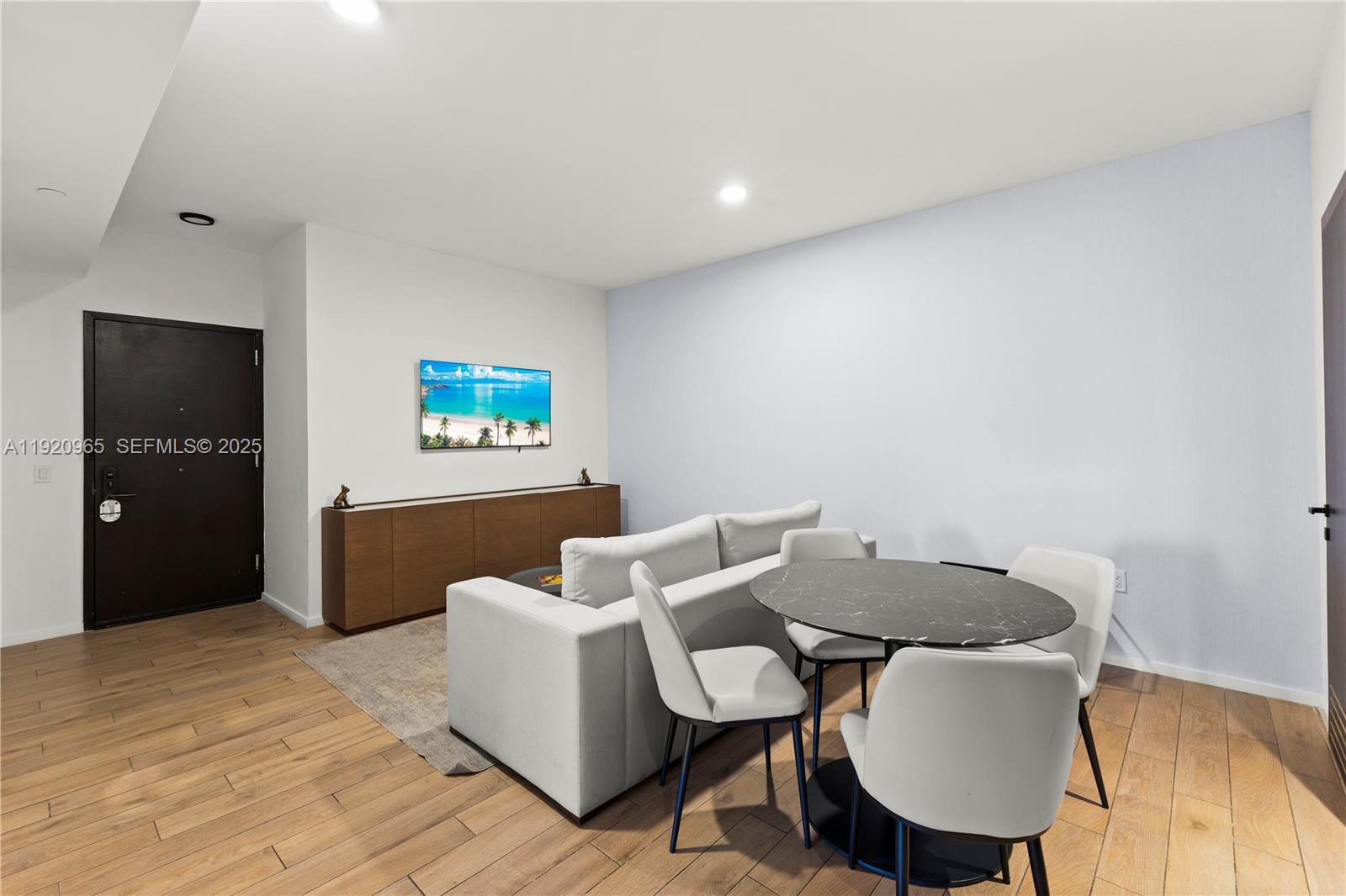 398 NE 5th St #3515 Miami, FL 33132