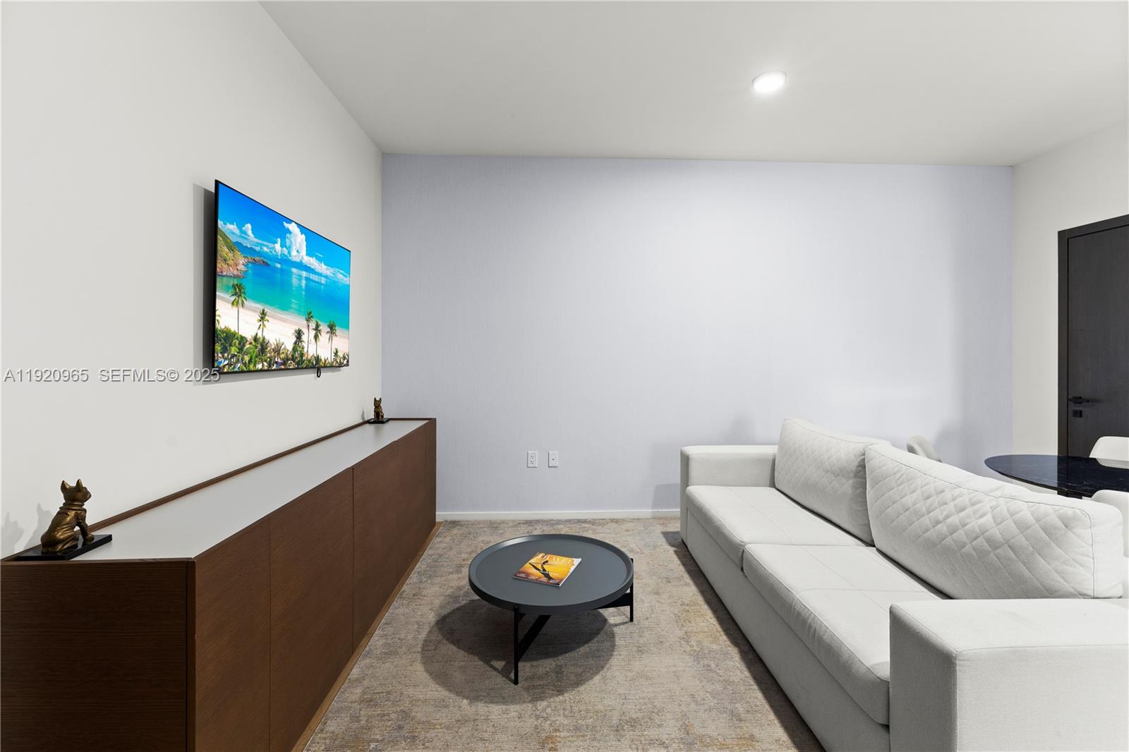 398 NE 5th St #3515 Miami, FL 33132