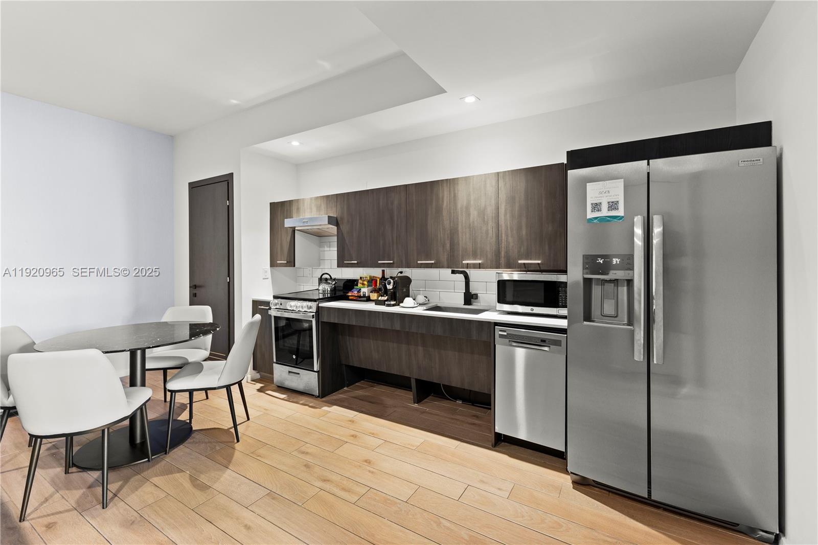 398 NE 5th St #3515 Miami, FL 33132