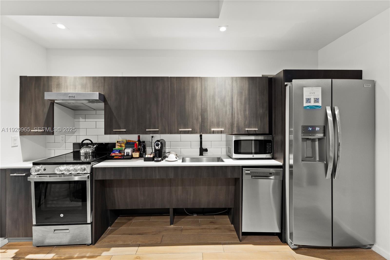 398 NE 5th St #3515 Miami, FL 33132