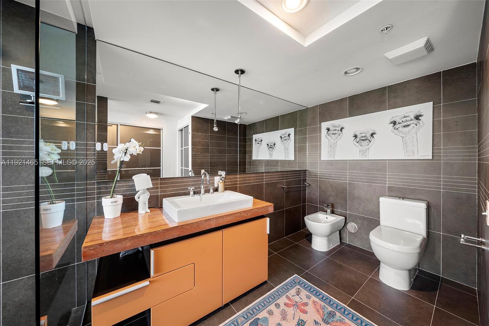 2155 Washington Ct #205 Miami Beach, FL 33139