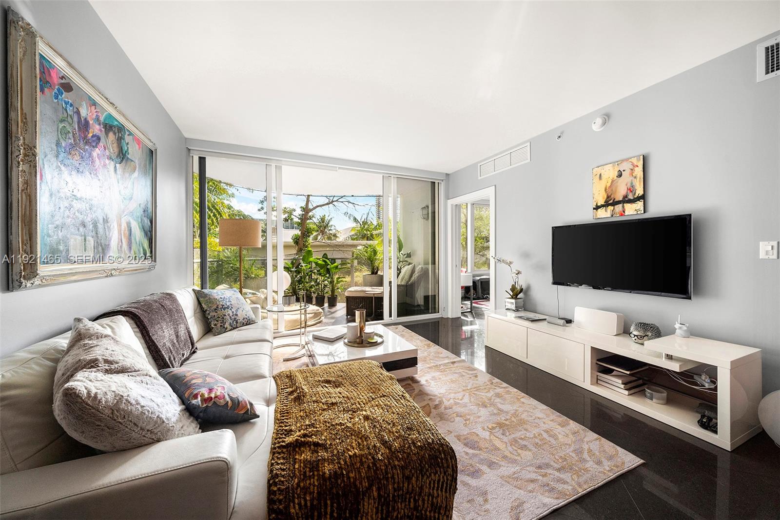 2155 Washington Ct #205 Miami Beach, FL 33139