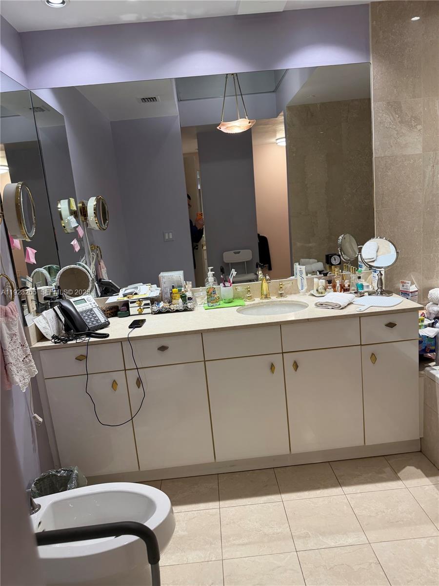 10101 Collins Ave #9A Bal Harbour, FL 33154