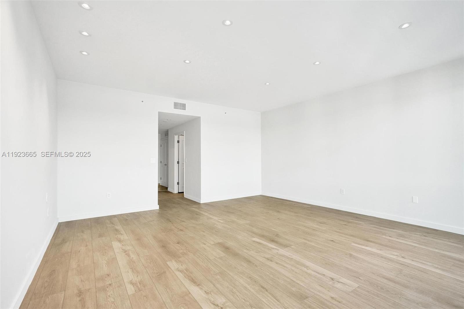 10101 Collins Ave #17A Bal Harbour, FL 33154