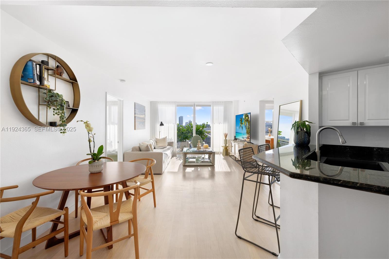 1800 Sunset Harbour Dr #803 Miami Beach, FL 33139