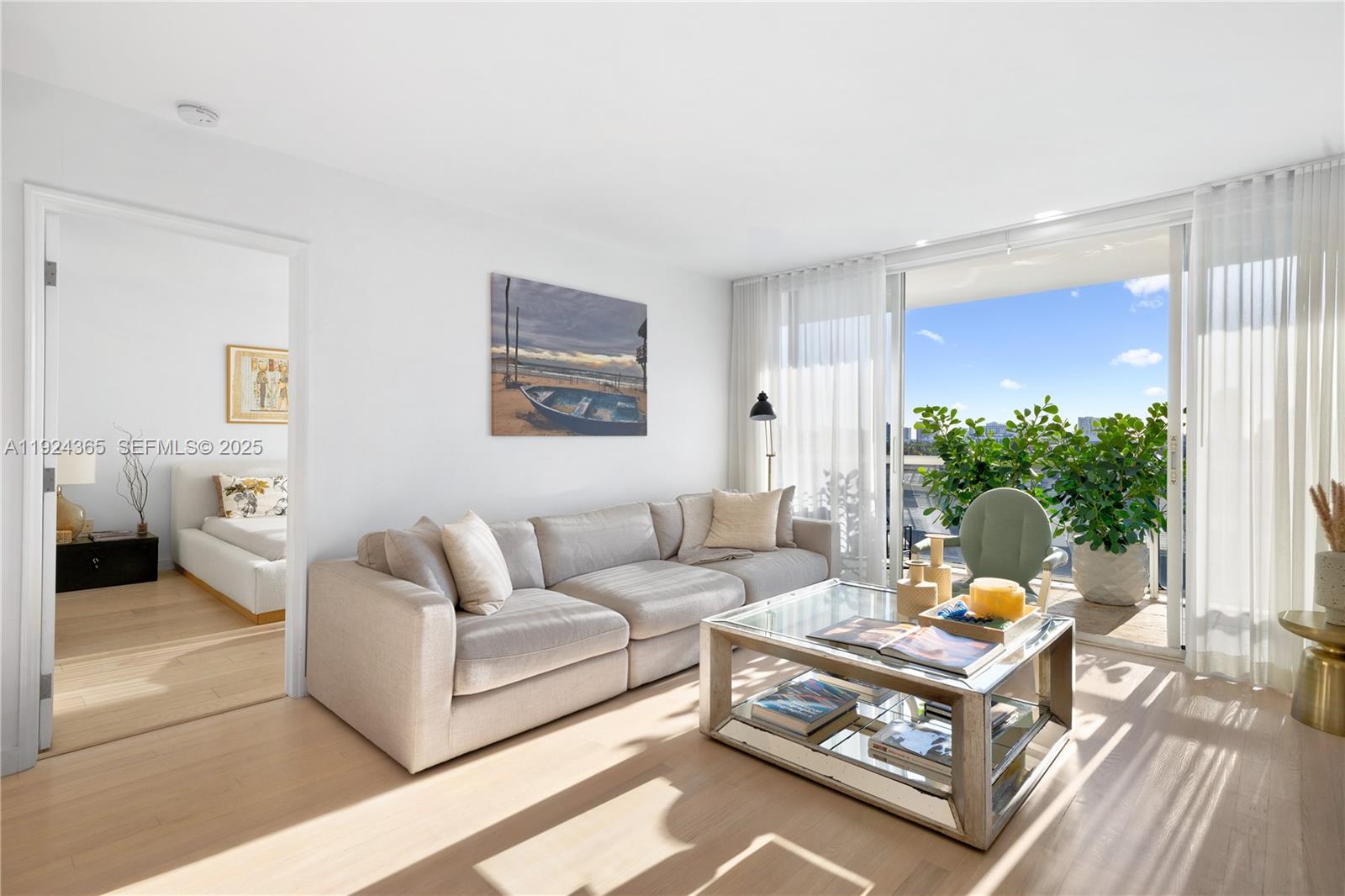 1800 Sunset Harbour Dr #803 Miami Beach, FL 33139