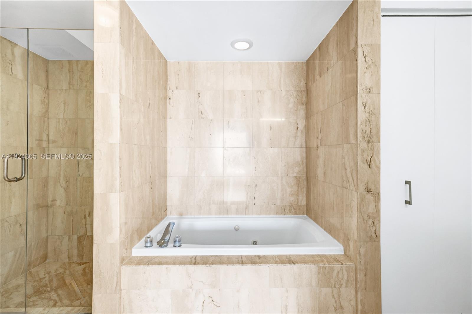 1800 Sunset Harbour Dr #803 Miami Beach, FL 33139