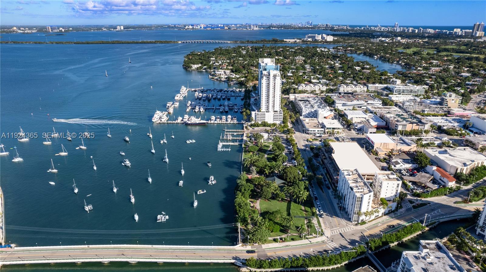 1800 Sunset Harbour Dr #803 Miami Beach, FL 33139