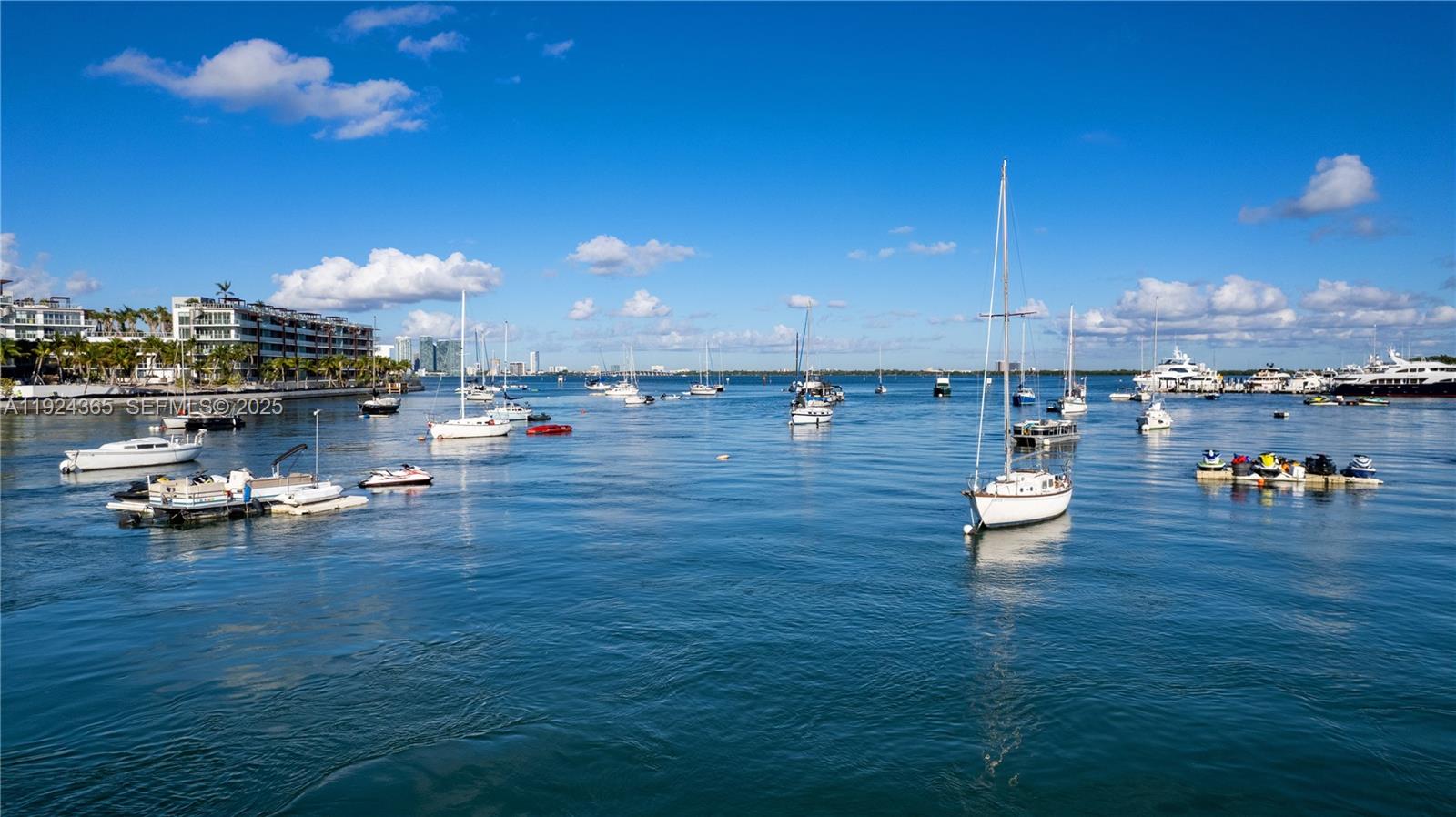 1800 Sunset Harbour Dr #803 Miami Beach, FL 33139