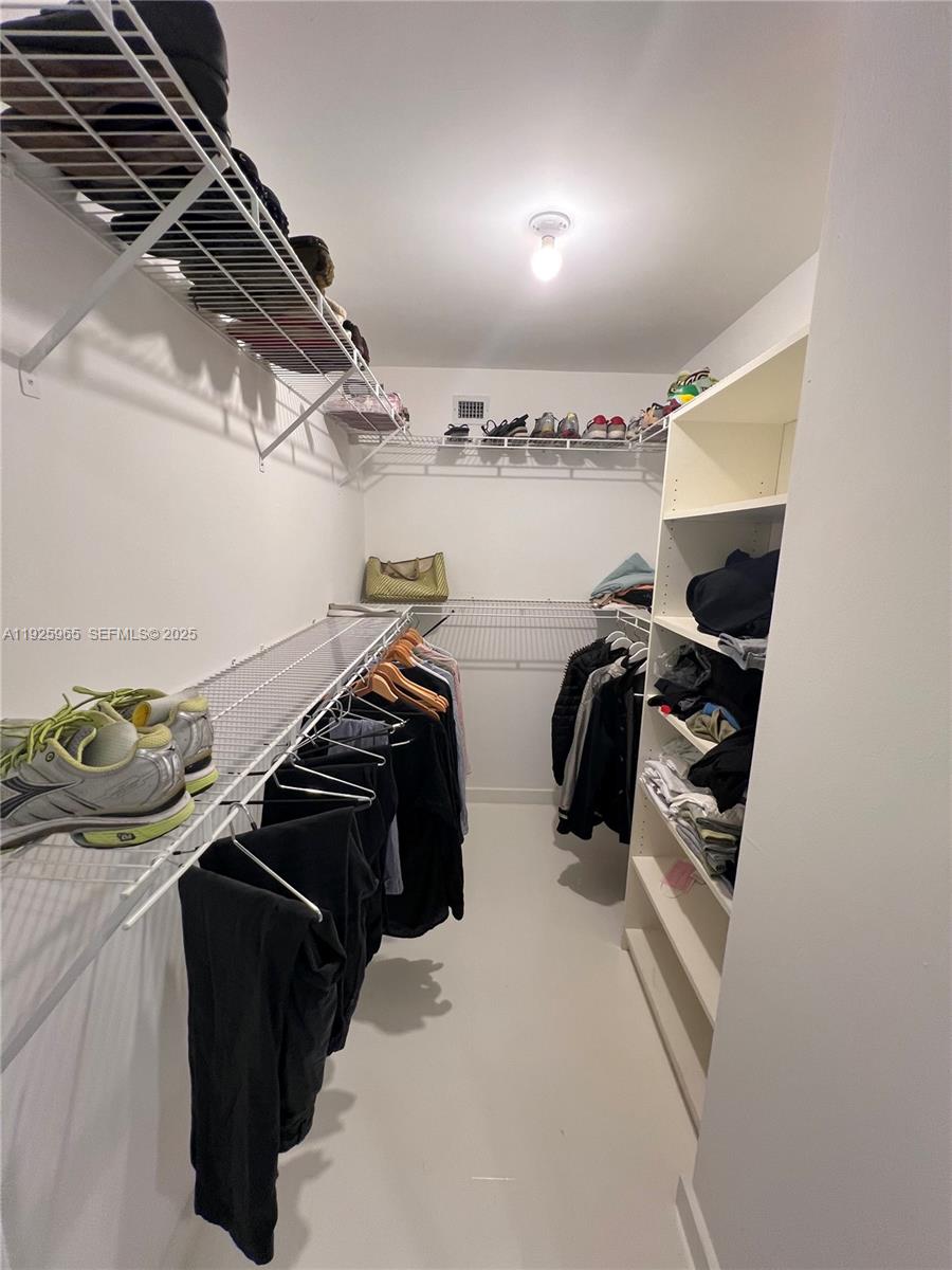 650 West Ave #2804 Miami Beach, FL 33139