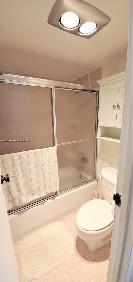 image Arlen House East16