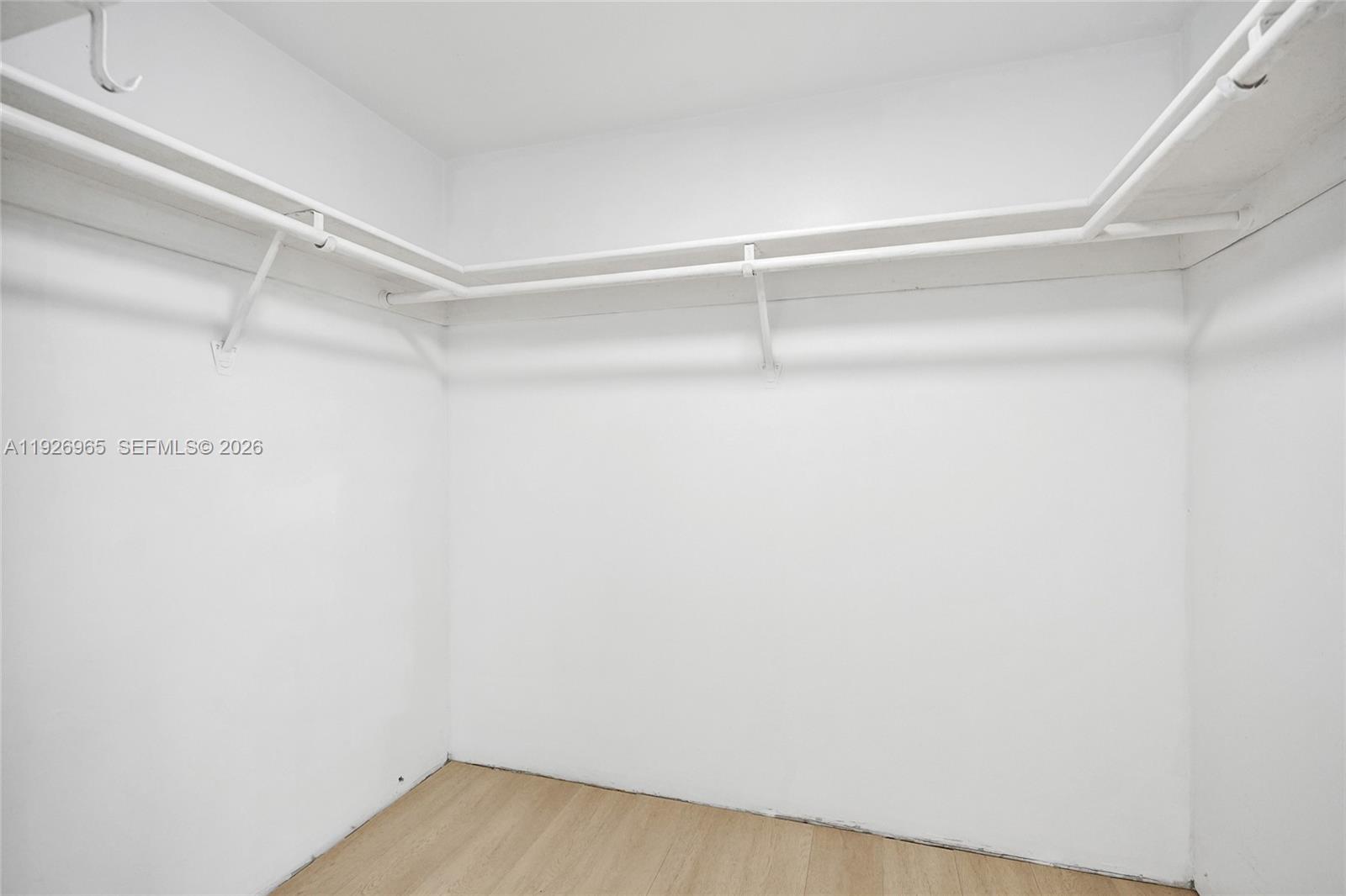 image Arlen House East35