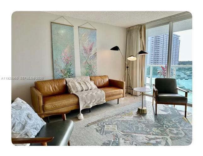 image Arlen House East5