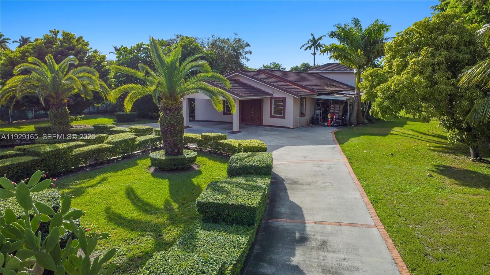 300 SW 123rd Ave Miami, FL 33184