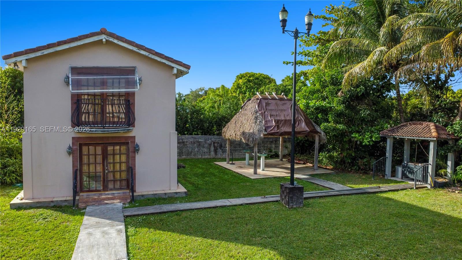 300 SW 123rd Ave Miami, FL 33184