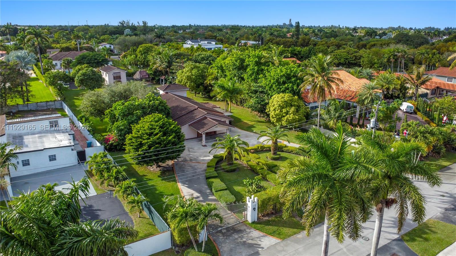 300 SW 123rd Ave Miami, FL 33184