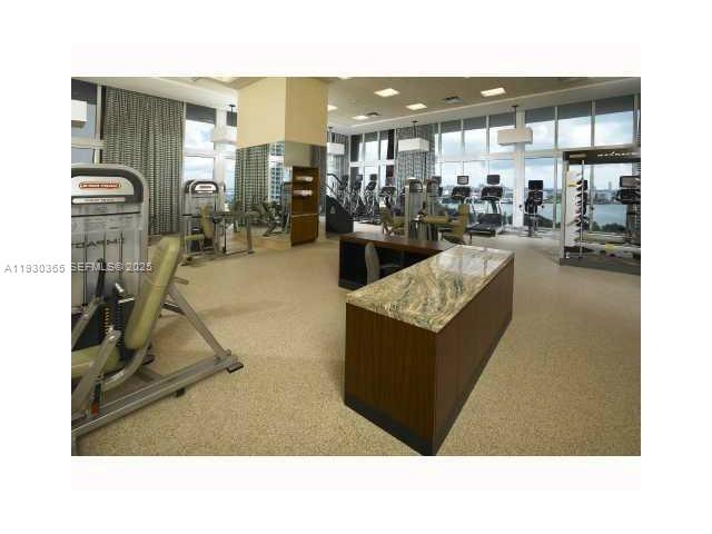 50 Biscayne Blvd #4105 Miami, FL 33132