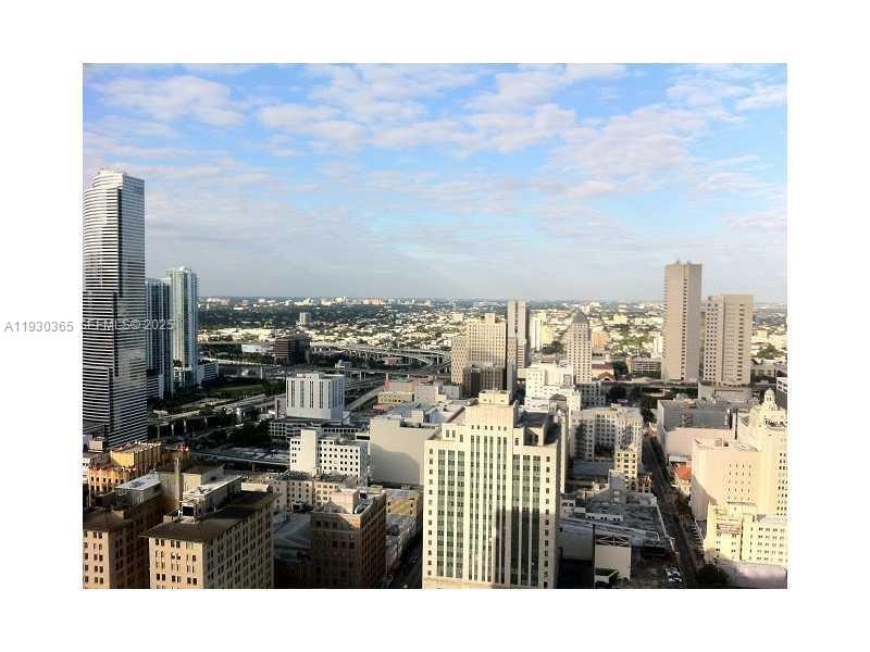 50 Biscayne Blvd #4105 Miami, FL 33132