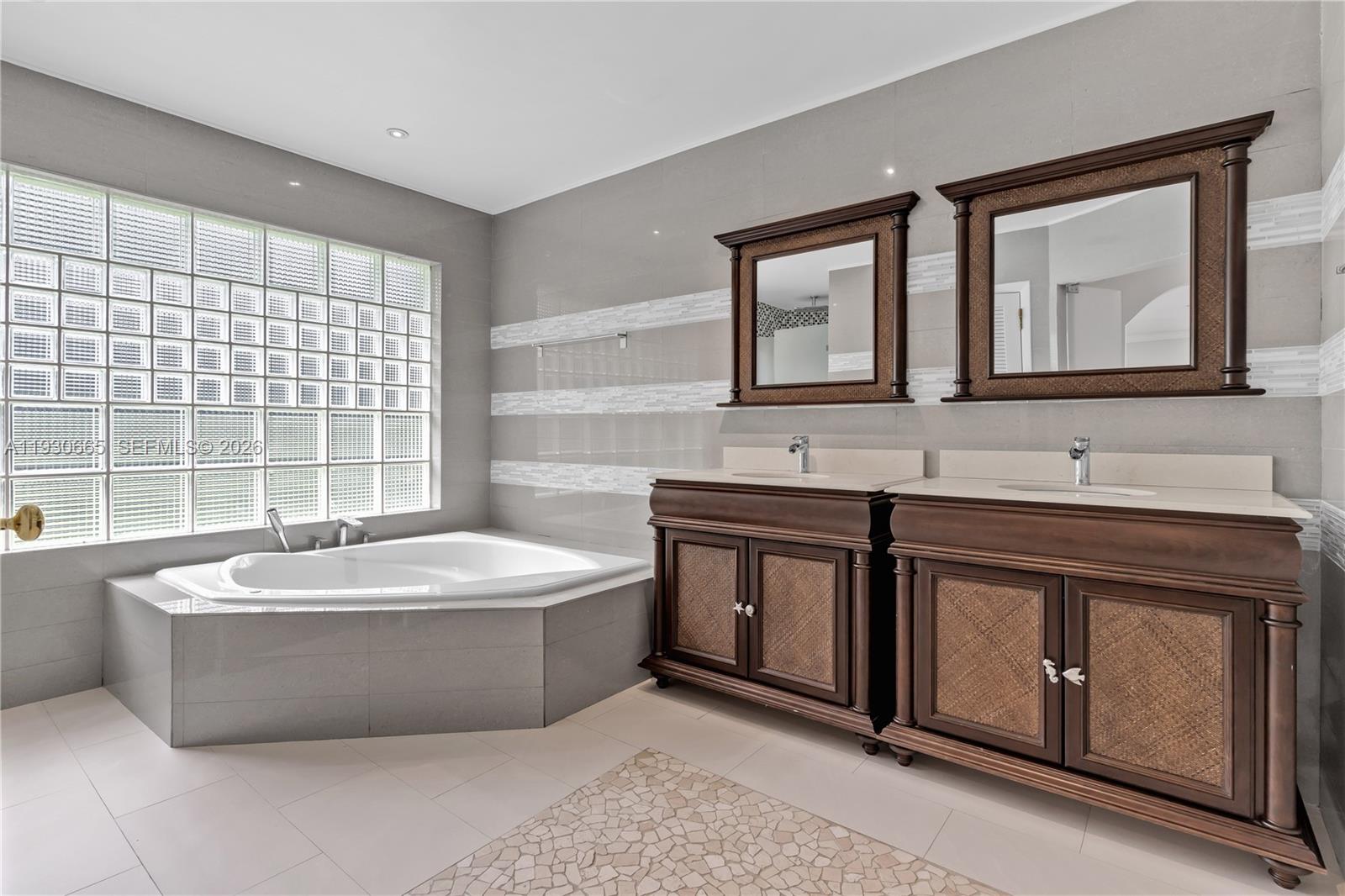 6601 SW 124th St Pinecrest, FL 33156