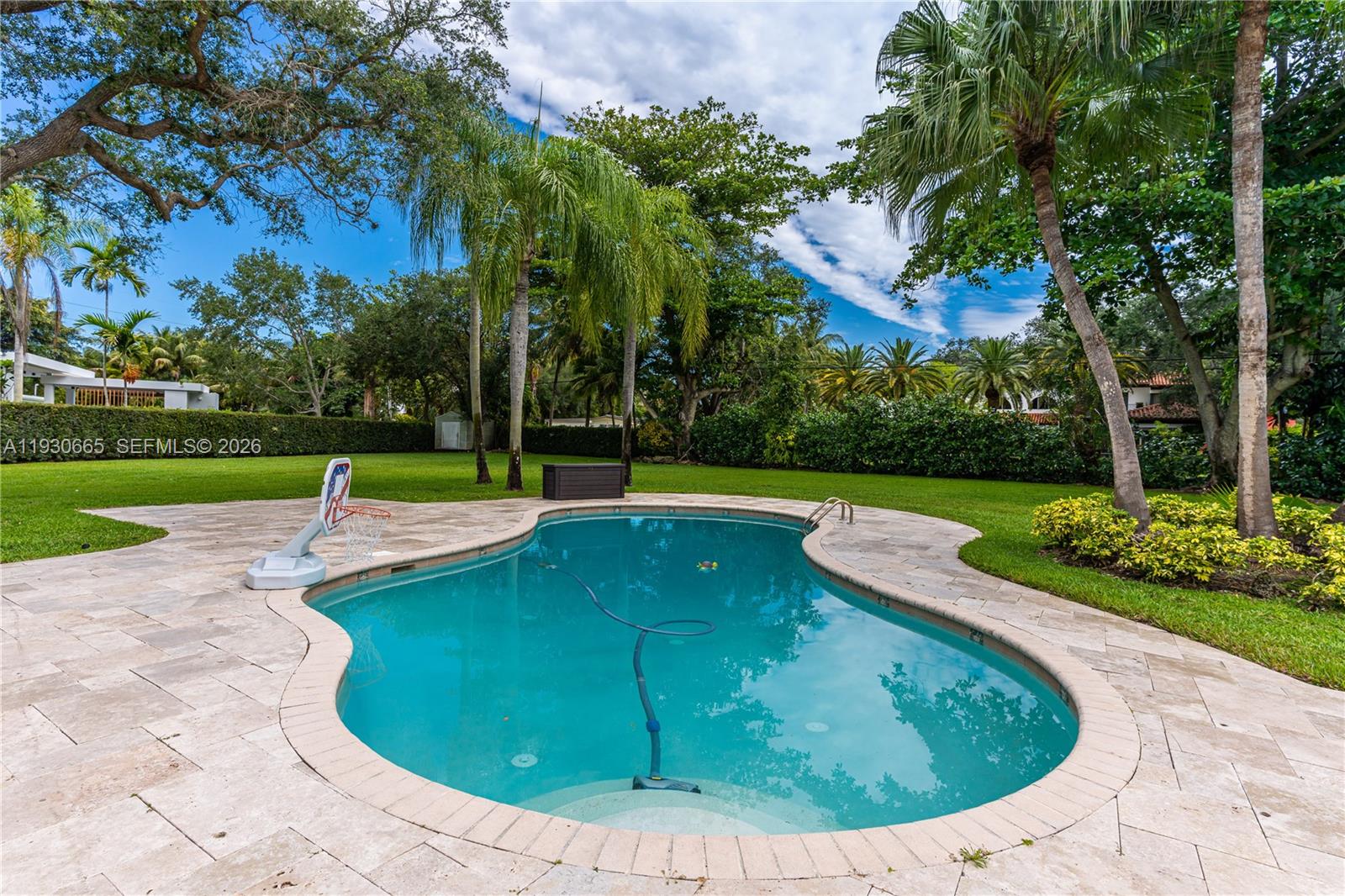 6601 SW 124th St Pinecrest, FL 33156