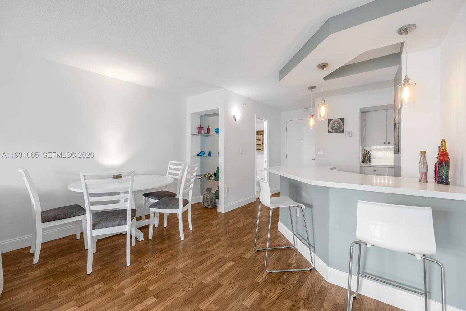 6917 Collins Ave #1008 Miami Beach, FL 33141