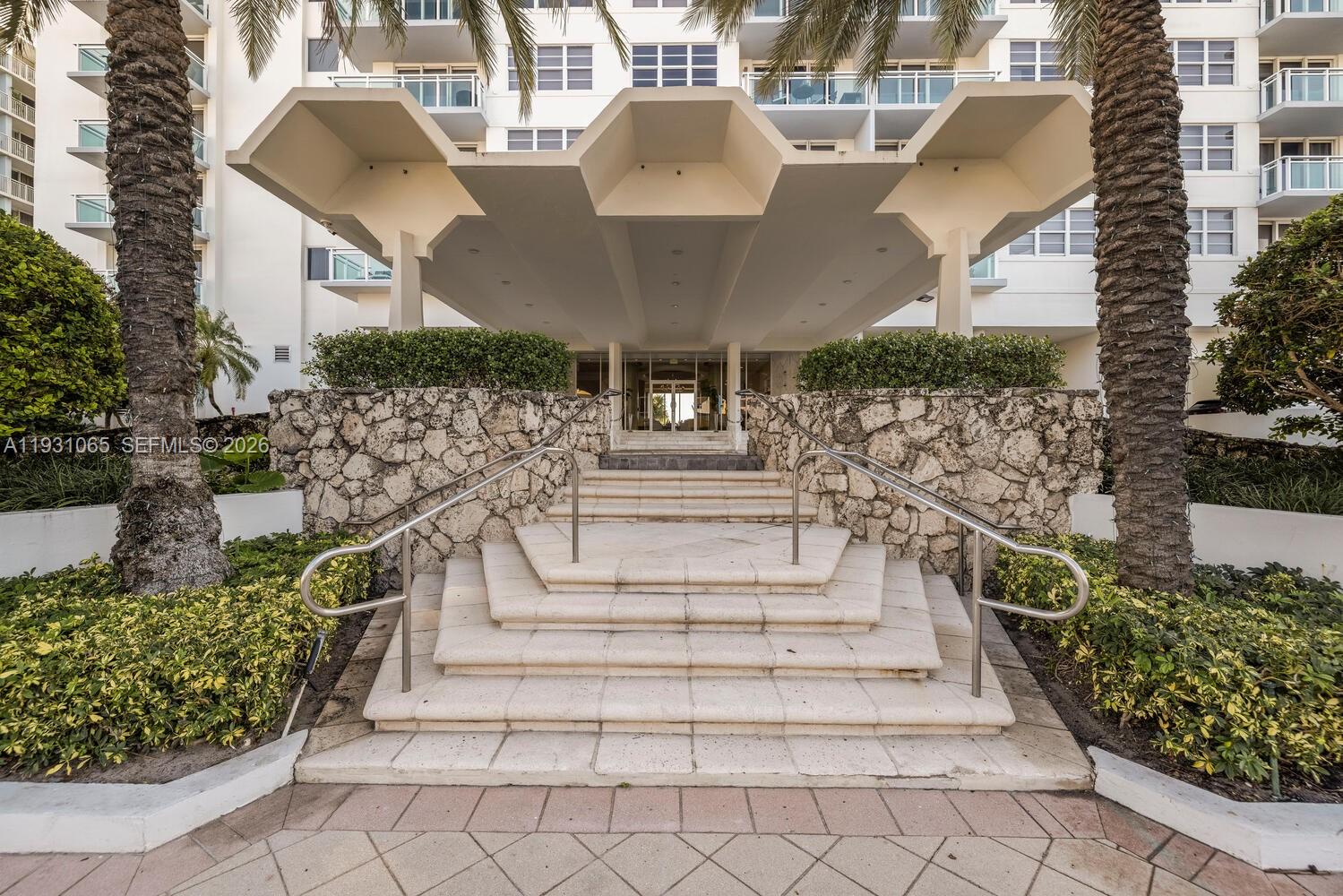 6917 Collins Ave #1008 Miami Beach, FL 33141