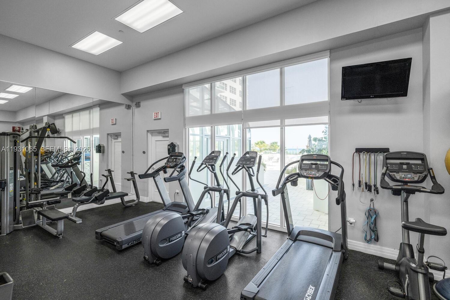 6917 Collins Ave #1008 Miami Beach, FL 33141