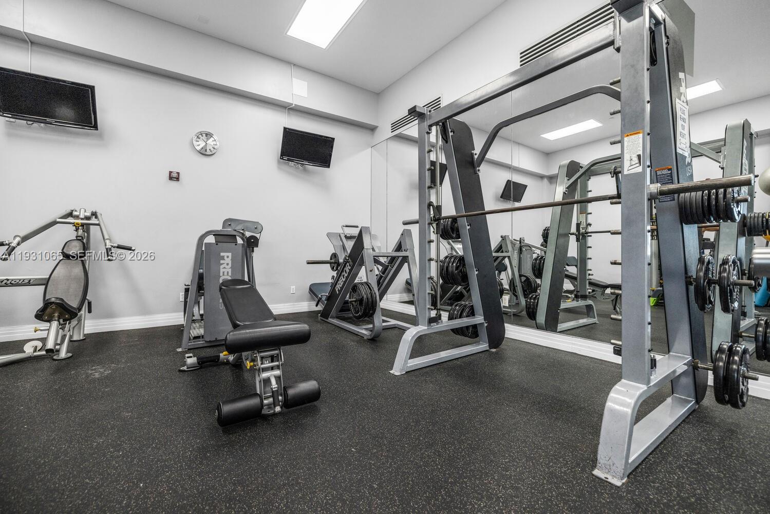 6917 Collins Ave #1008 Miami Beach, FL 33141