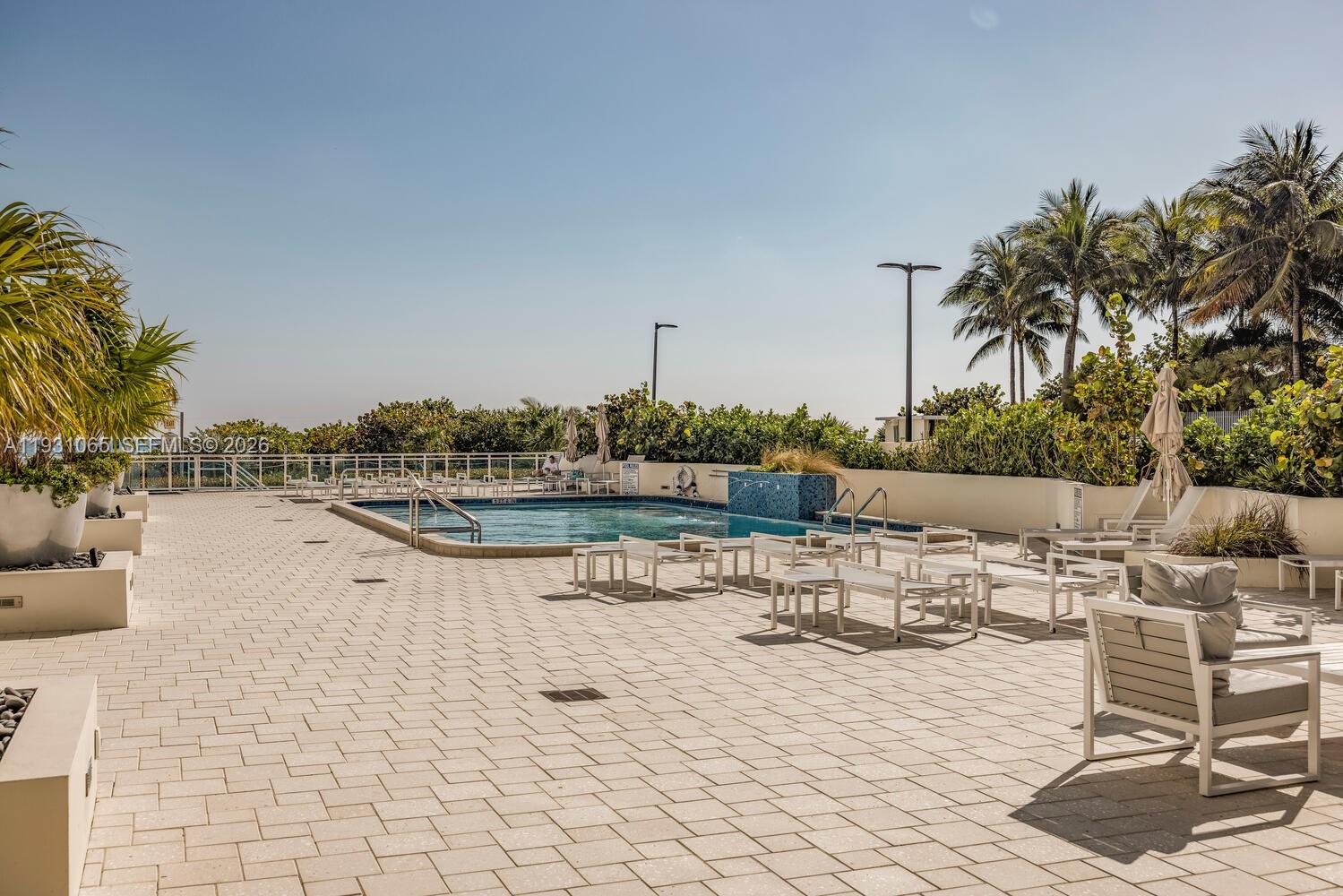 6917 Collins Ave #1008 Miami Beach, FL 33141