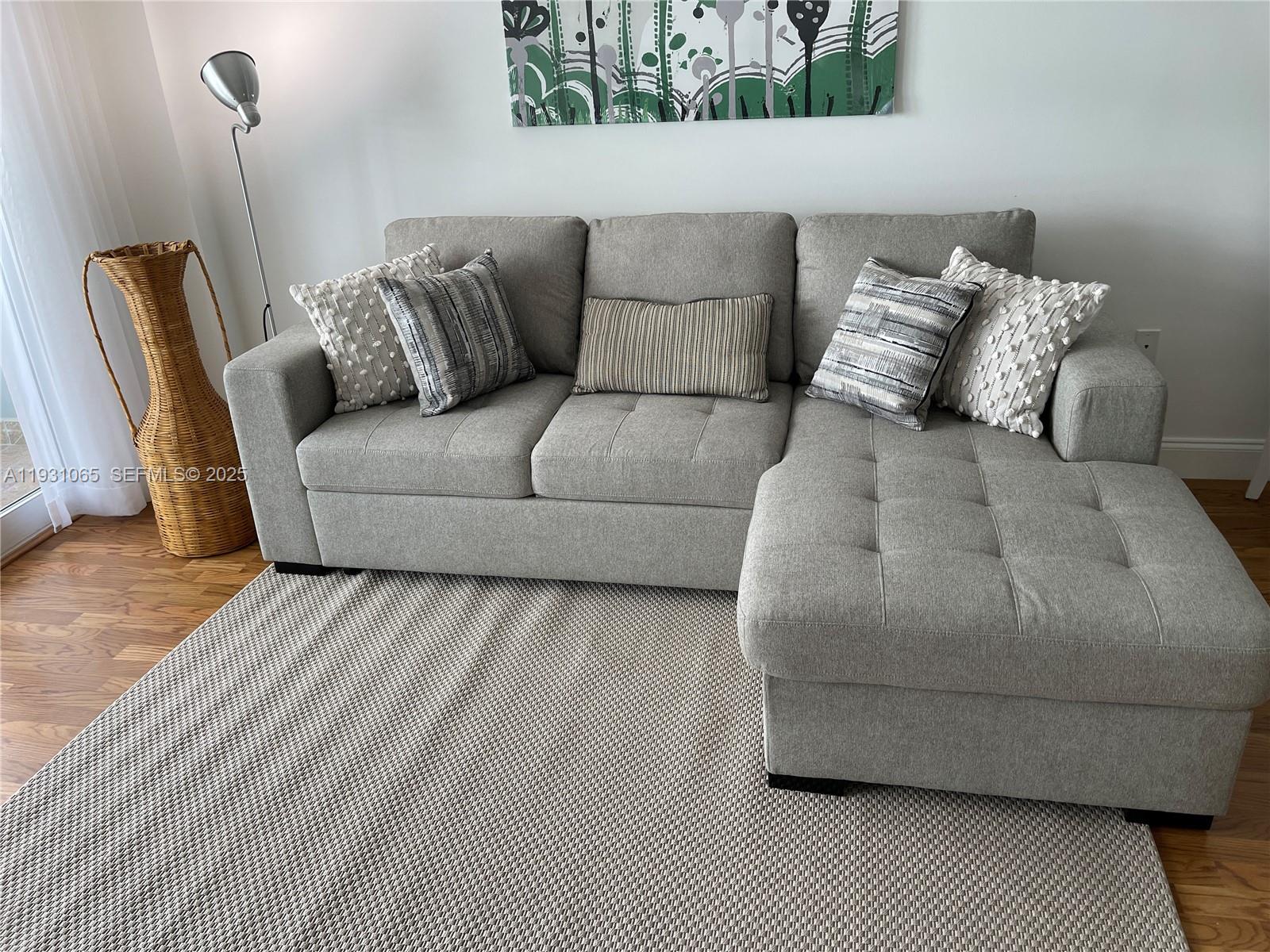 6917 Collins Ave #1008 Miami Beach, FL 33141