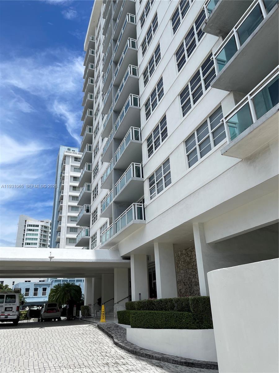 6917 Collins Ave #1008 Miami Beach, FL 33141
