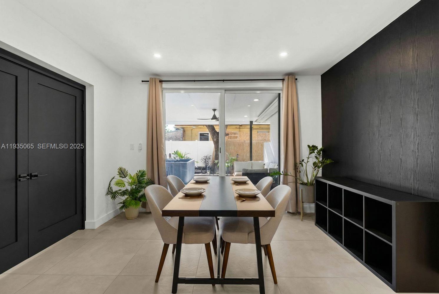 3260 NW 9th St Miami, FL 33125