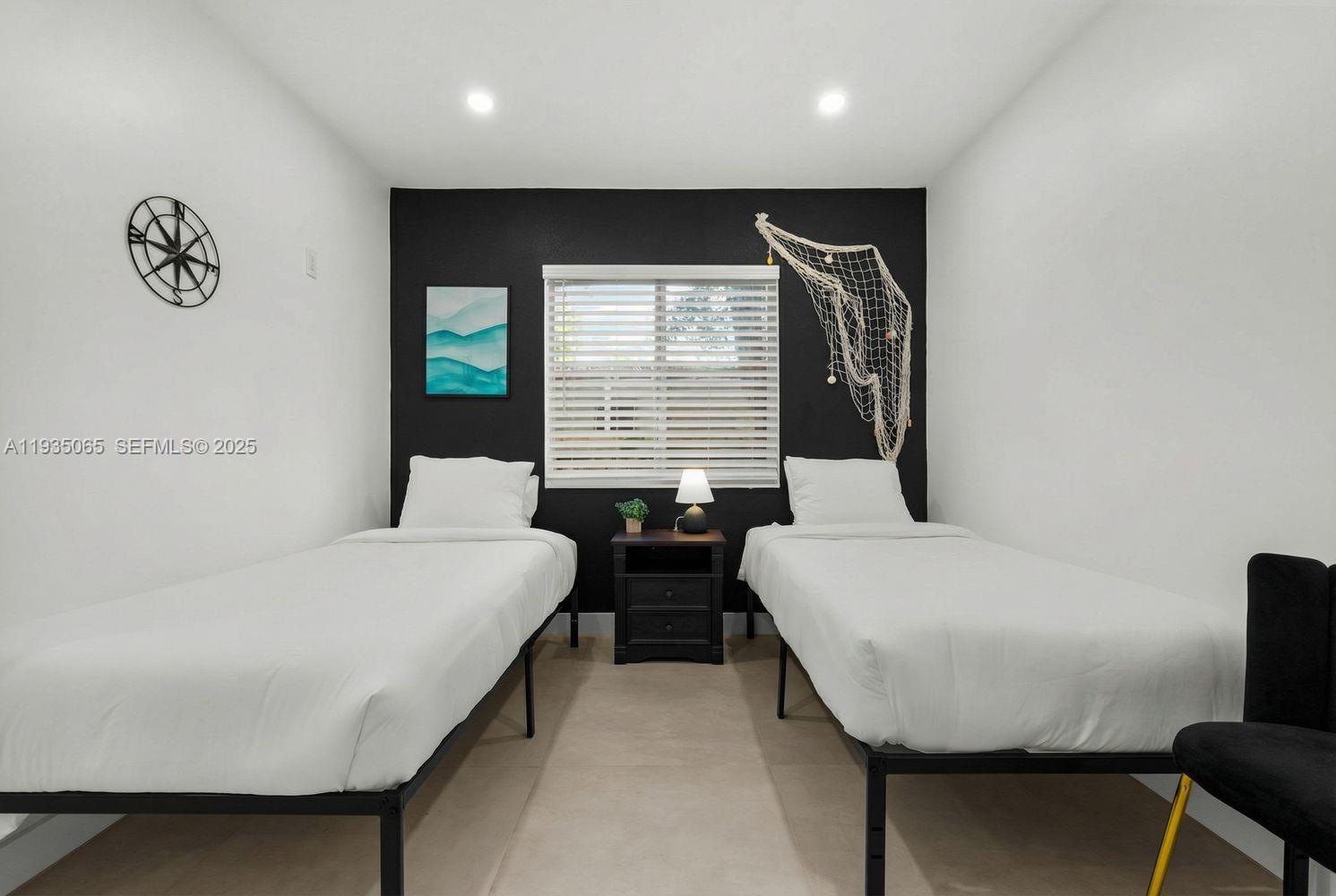 3260 NW 9th St Miami, FL 33125