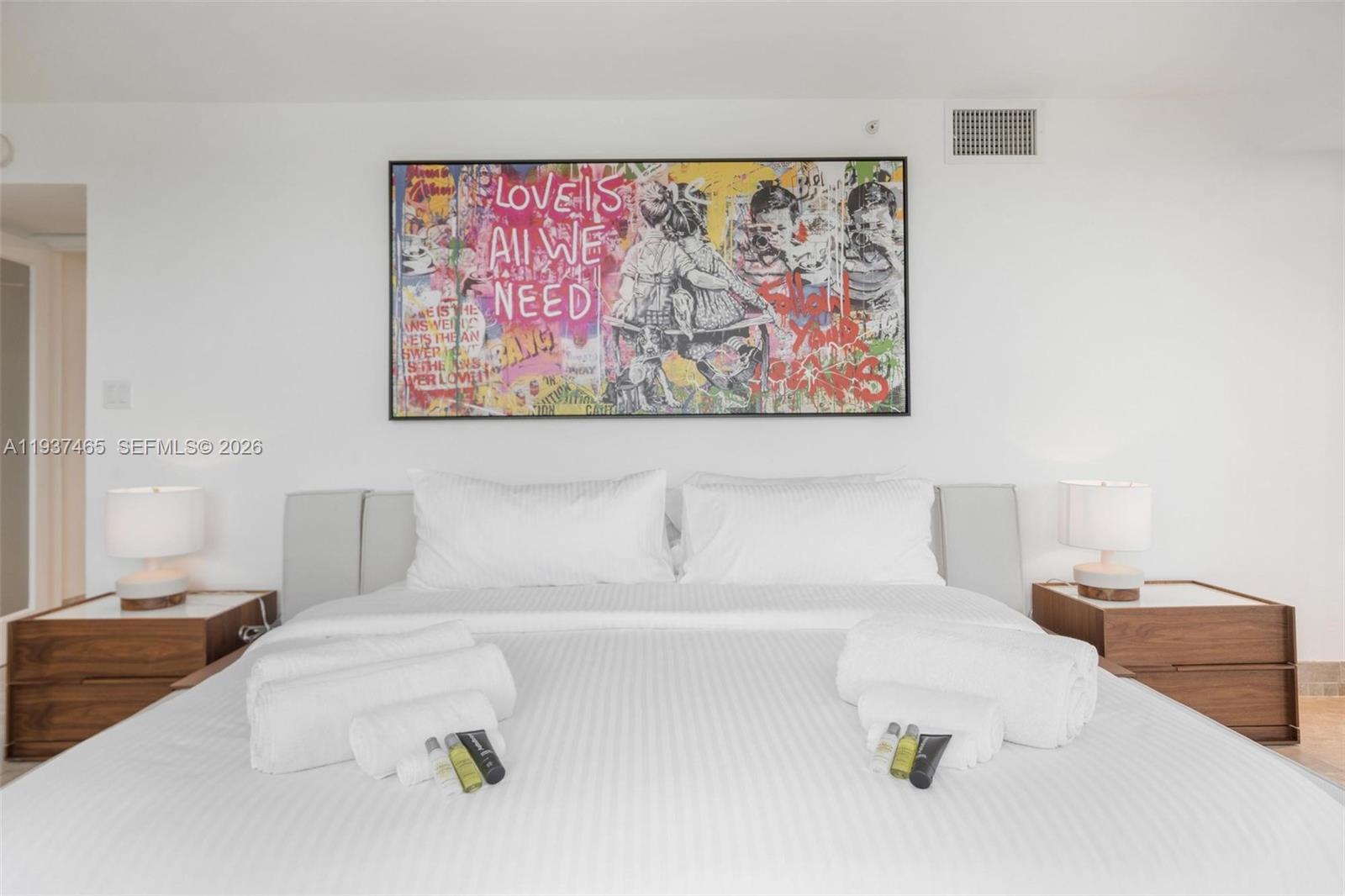 5225 Collins Ave #1221 Miami Beach, FL 33140