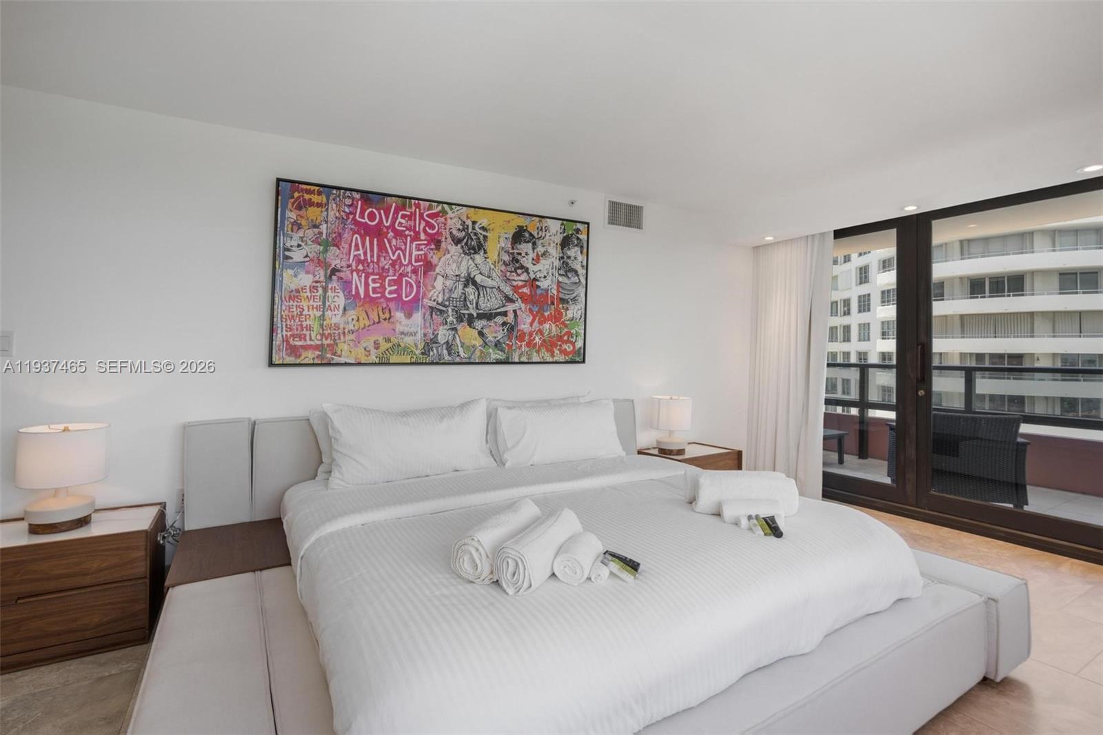 5225 Collins Ave #1221 Miami Beach, FL 33140