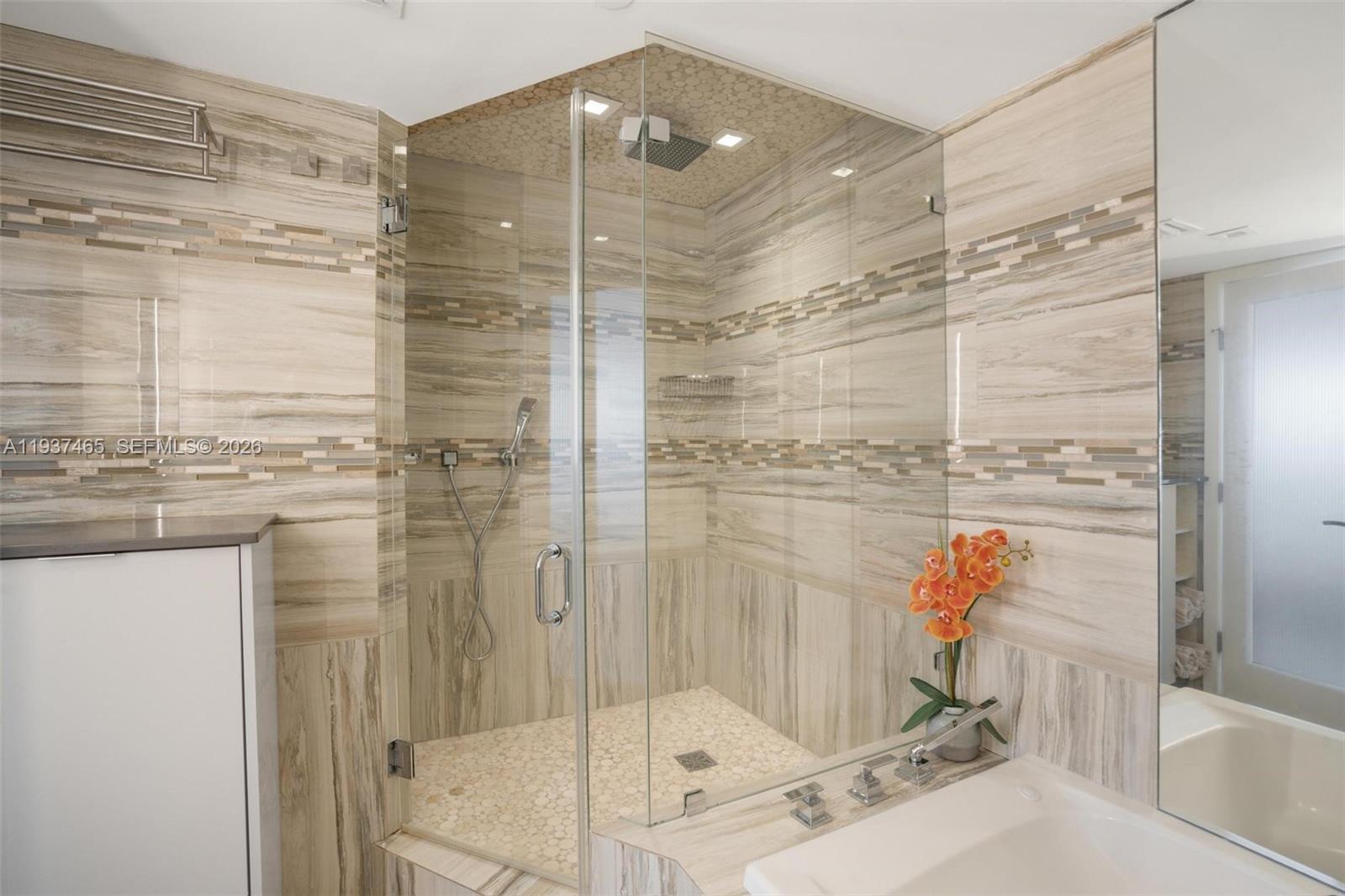 5225 Collins Ave #1221 Miami Beach, FL 33140