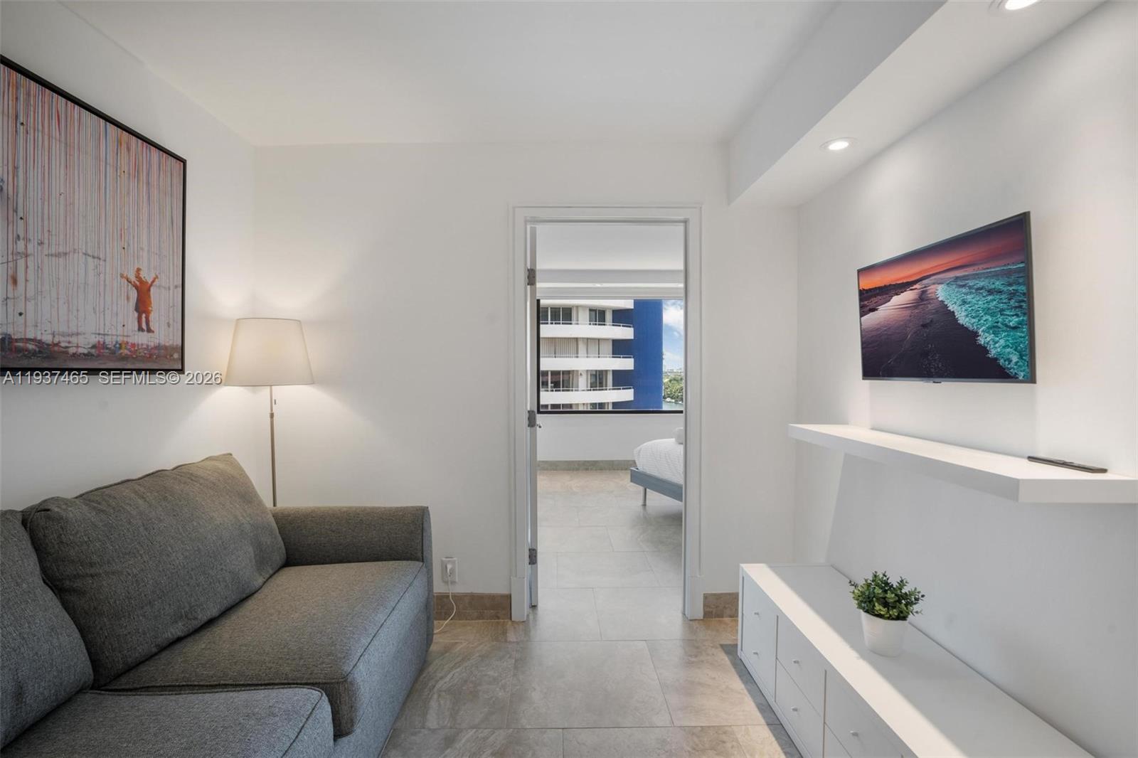 5225 Collins Ave #1221 Miami Beach, FL 33140