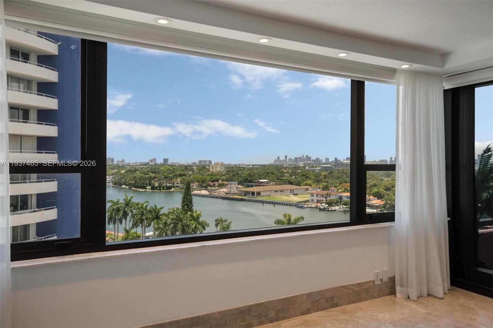 5225 Collins Ave #1221 Miami Beach, FL 33140