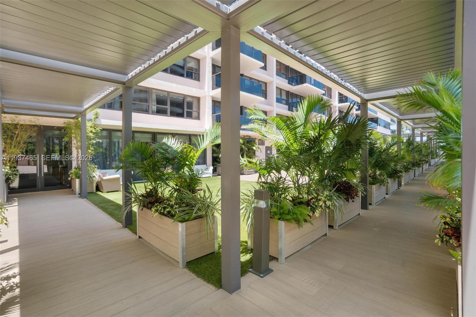 5225 Collins Ave #1221 Miami Beach, FL 33140