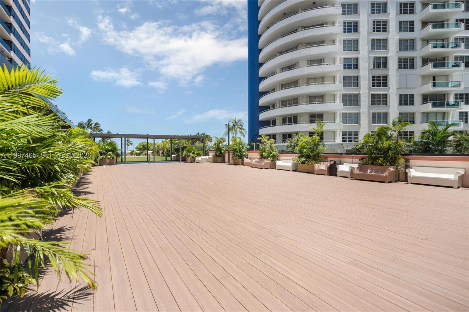 5225 Collins Ave #1221 Miami Beach, FL 33140