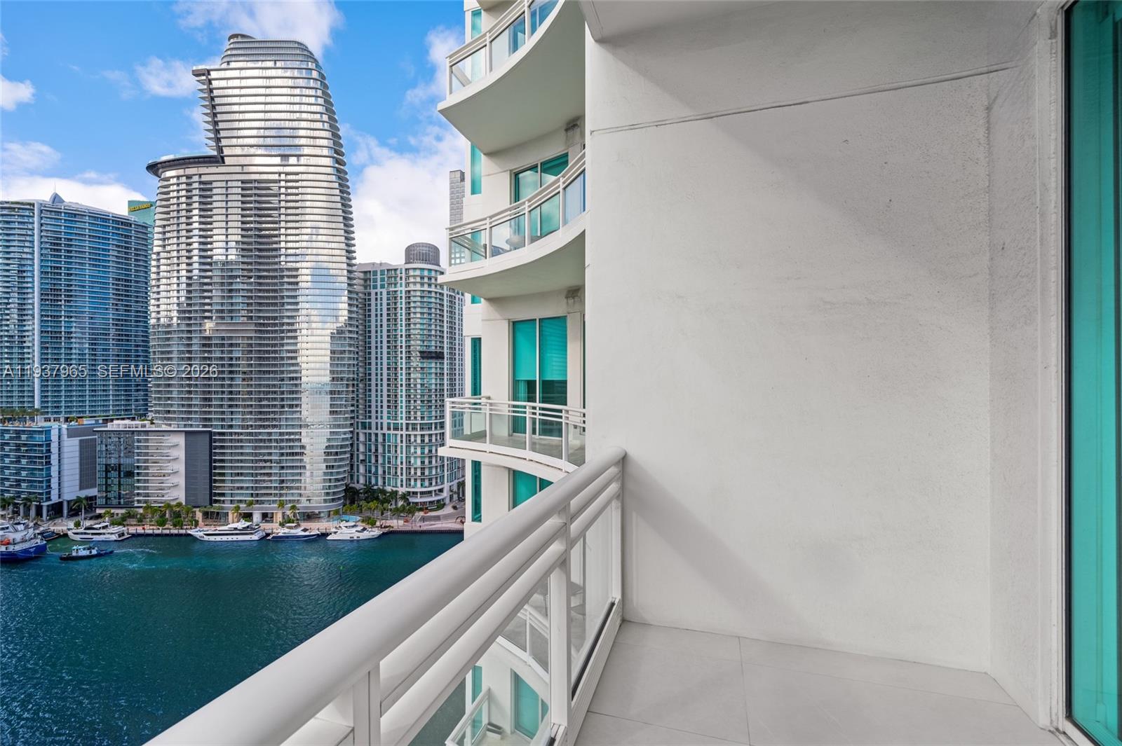 900 Brickell Key Blvd #2004 Miami, FL 33131