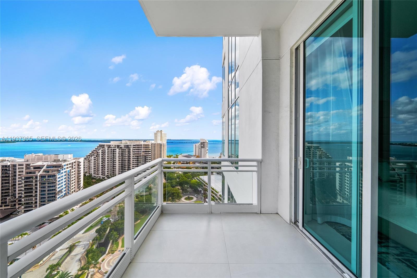 900 Brickell Key Blvd #2004 Miami, FL 33131