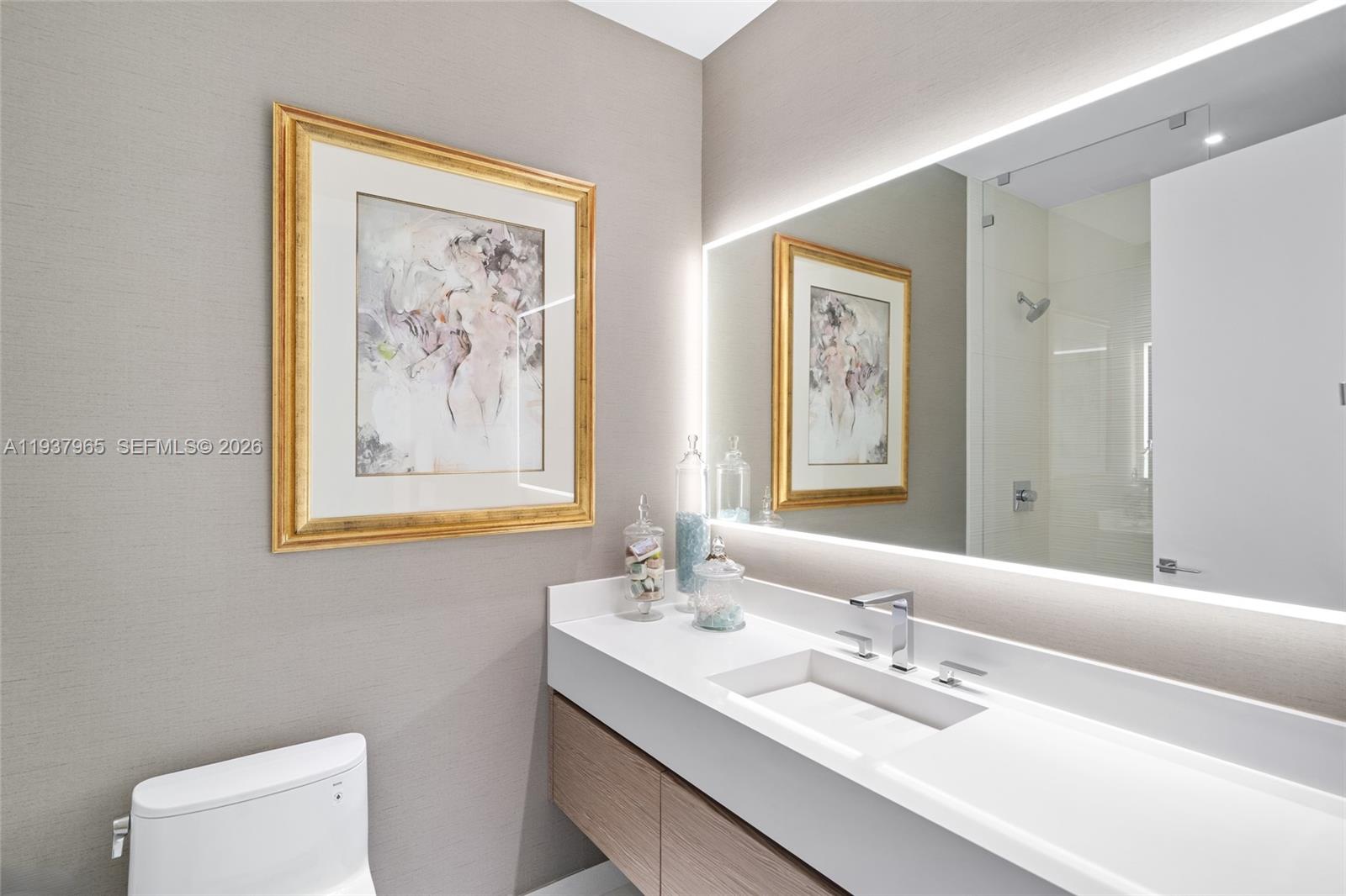 900 Brickell Key Blvd #2004 Miami, FL 33131