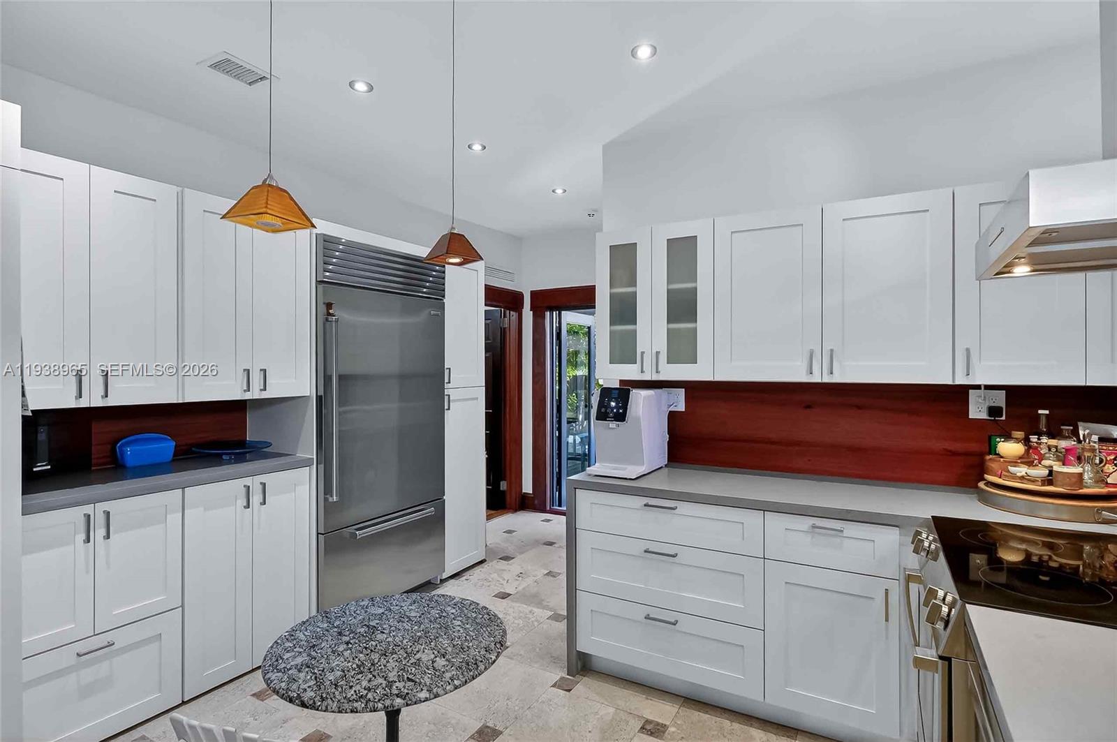 452 SW 21st Rd Miami, FL 33129