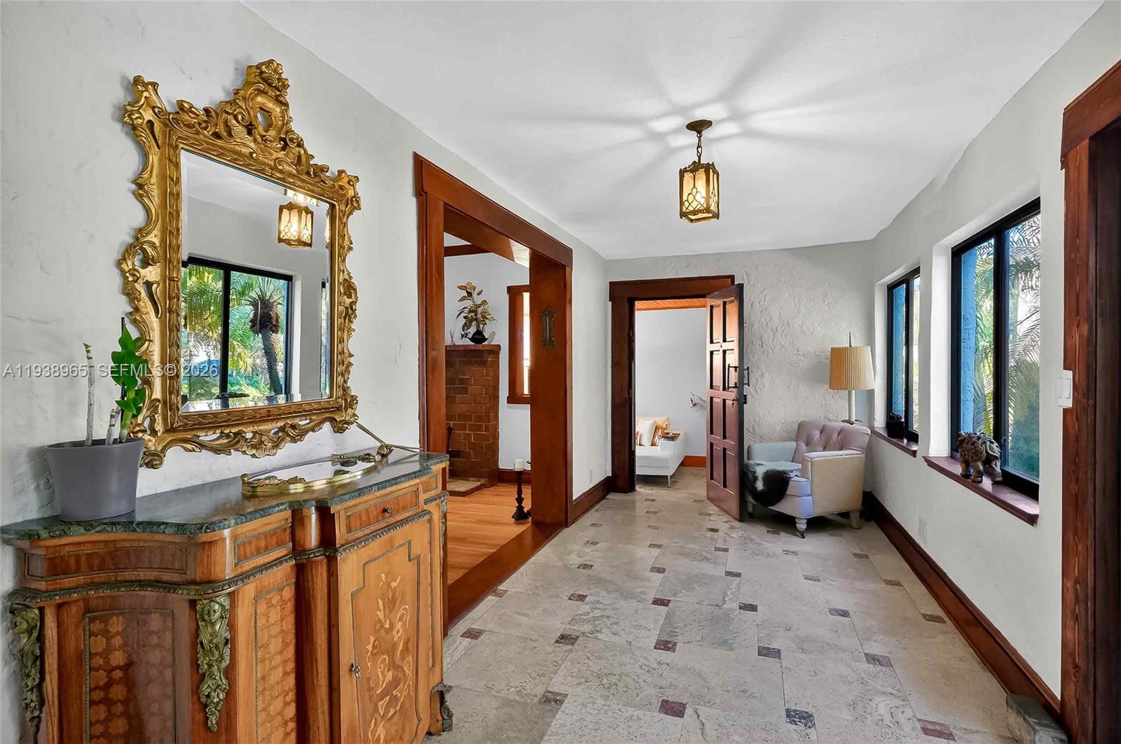 452 SW 21st Rd Miami, FL 33129