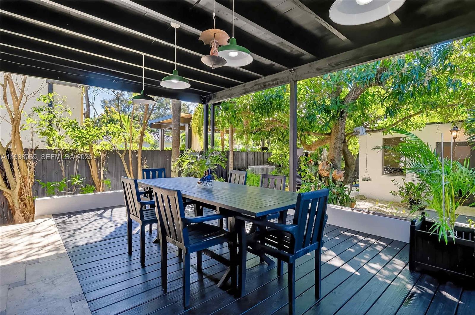 452 SW 21st Rd Miami, FL 33129